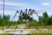 Памятник комару